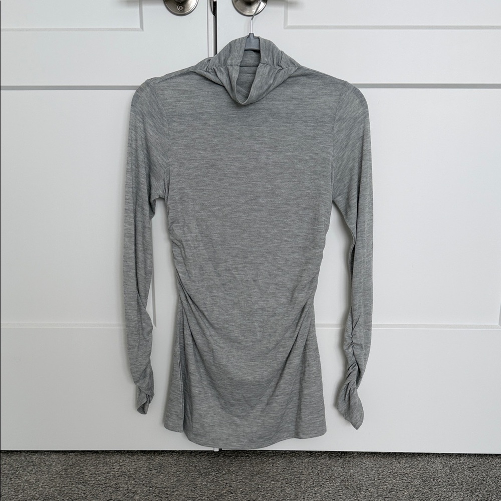 Express Heather Gray Long Sleeve Women's Top